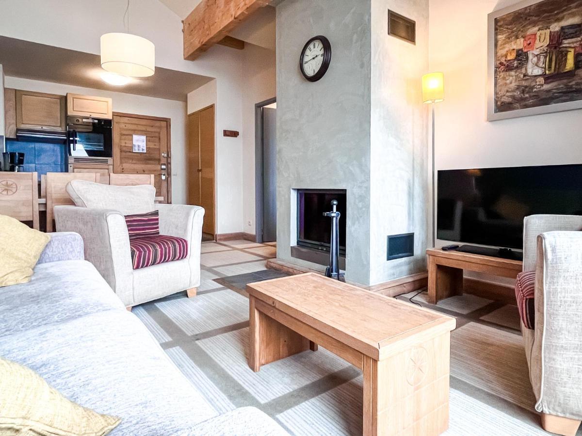 South Facing 2-Bed Apartment With Fireplace, Terrasses Deos フレーヌ エクステリア 写真