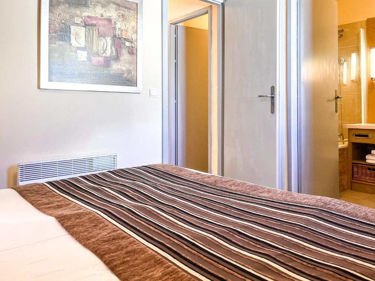 South Facing 2-Bed Apartment With Fireplace, Terrasses Deos フレーヌ エクステリア 写真
