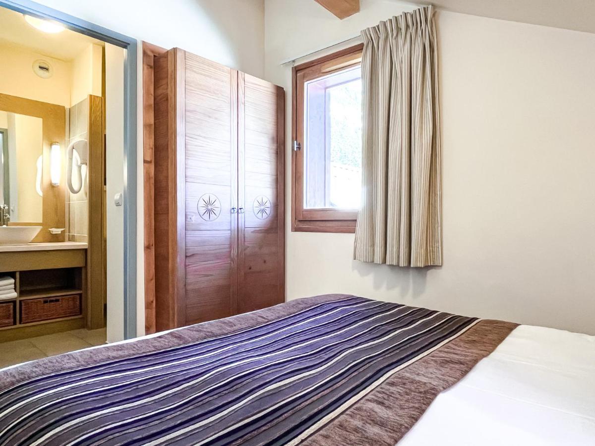 South Facing 2-Bed Apartment With Fireplace, Terrasses Deos フレーヌ エクステリア 写真