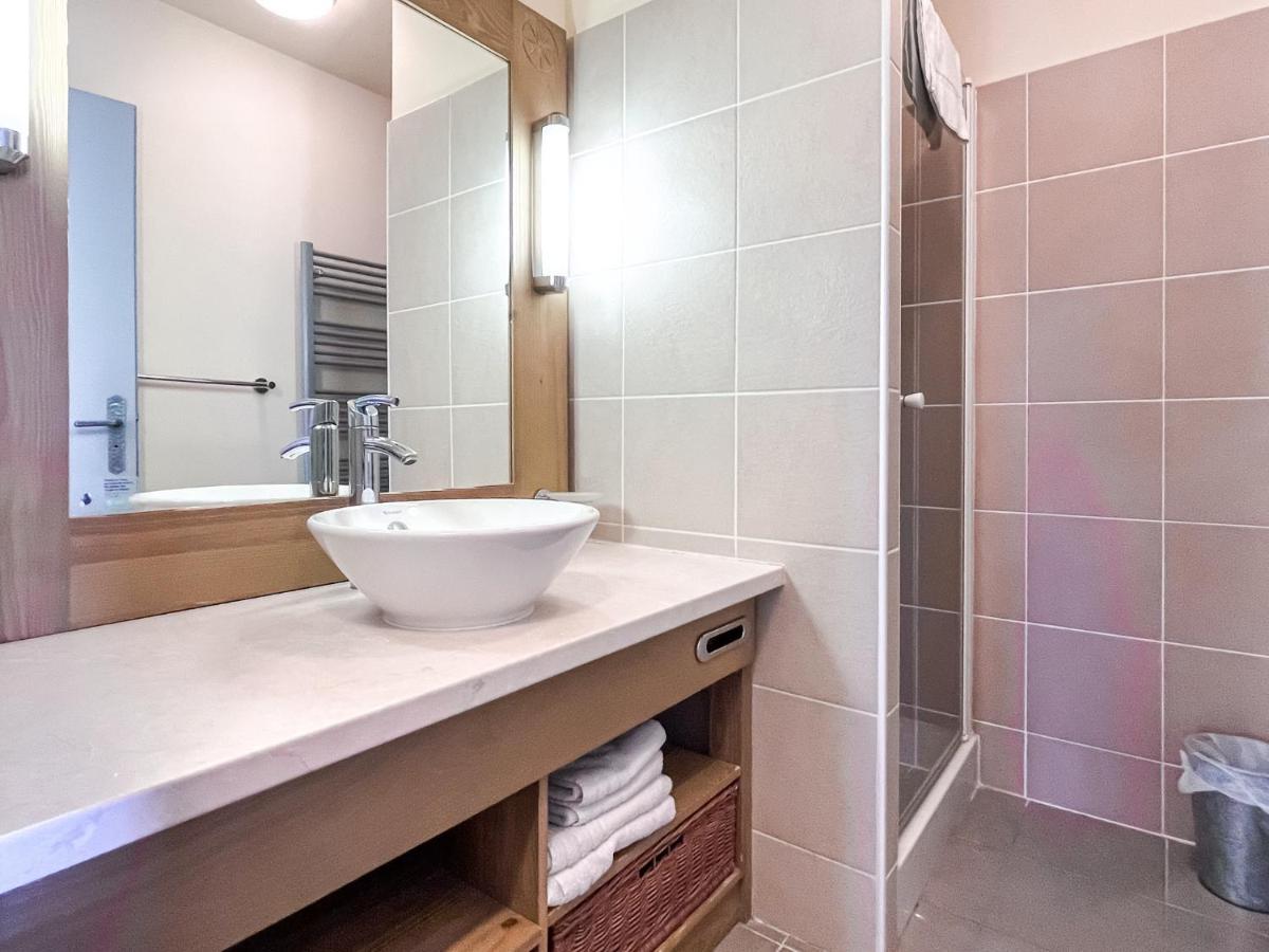 South Facing 2-Bed Apartment With Fireplace, Terrasses Deos フレーヌ エクステリア 写真