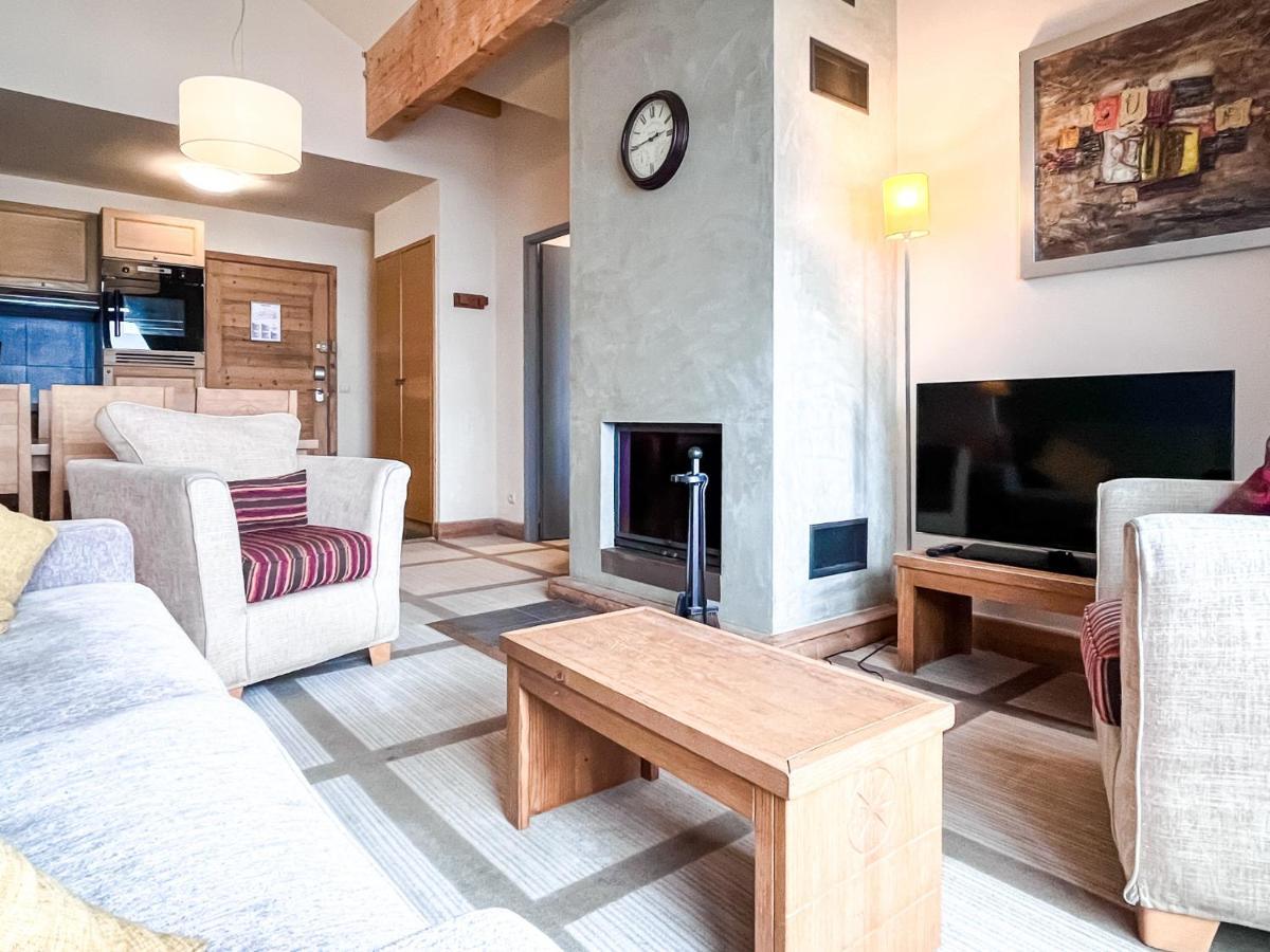 South Facing 2-Bed Apartment With Fireplace, Terrasses Deos フレーヌ エクステリア 写真